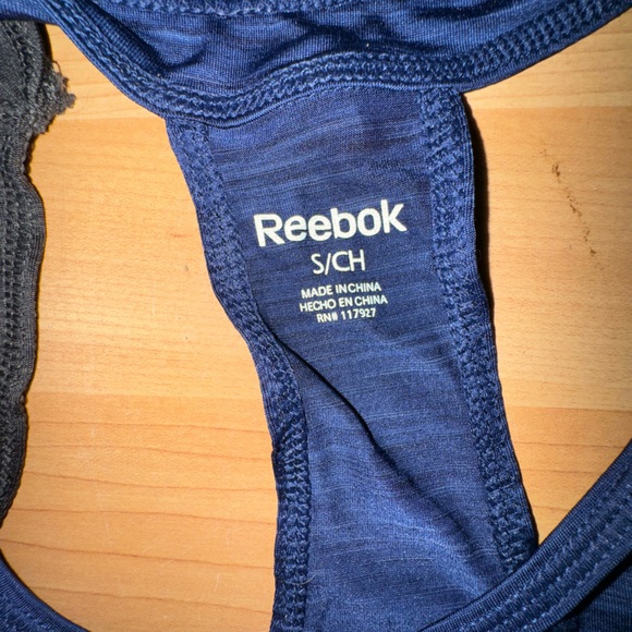Reebok tank tops - Picture 2 of 3